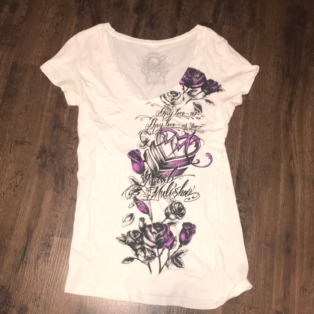 SOLD 🚫🚫🚫Metal Mulisha V neck tee